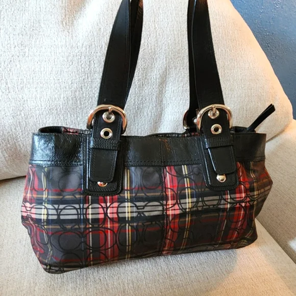 Vintage Coach Tartan Plaid Black & Red Shoulder Bag Purse Tote Bag - Picture 4 of 11